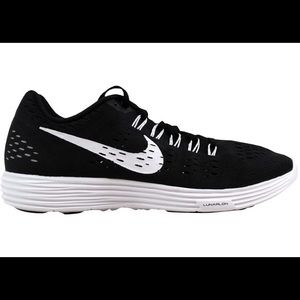 Nike Women’s Lunar Tempo Black - Size 7